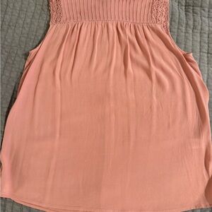 Daniel Rainn Coral Textured Sleeveless Top